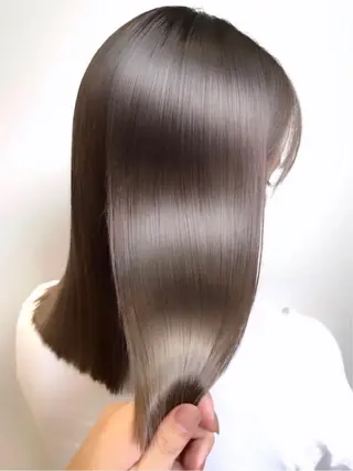 ミディアム 艶髪カラー✨ misaki .のヘアスタイル