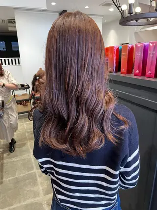 ロング カラー 細沼 葵のヘアスタイル