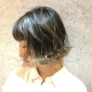 ミディアム カラー 久保 敏之のヘアスタイル