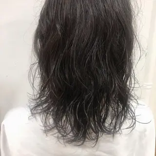 ミディアム パーマ ブリーチなしで透け感 暖色カラーボブaoiのヘアスタイル