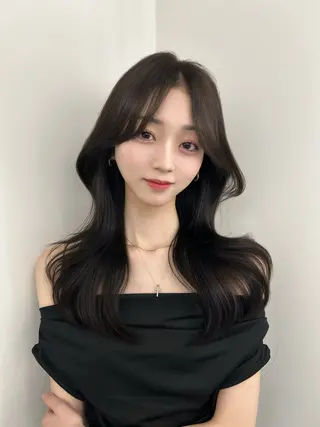 ロング カラー 加藤 優里のヘアスタイル