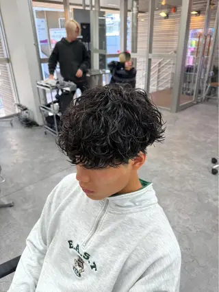 パーマ メンズ メンズ特化✨️ 韓国風パーマ🔥一八のヘアスタイル