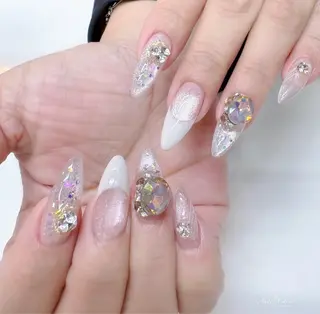 ネイル AngelChris ビューティーサロンのネイルデザイン