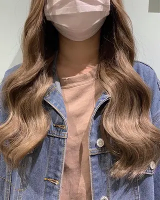 ロング ララモアナ naru.のヘアスタイル