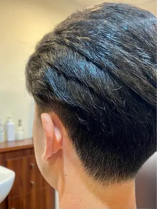 ショート 銀座マツナガ新宿野村ビル店所属・メンズカットなら 桃井大輔のヘアスタイル