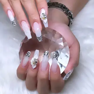 ネイル Kobayashi Komugiのネイルデザイン