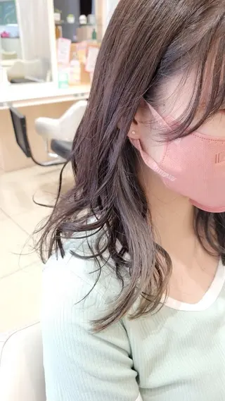 カラー Ash瀬谷 長嶋零のヘアスタイル
