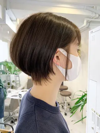 ショート レイヤー×縮毛矯正 深見 拓のヘアスタイル