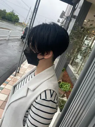 ショート カラー 佐々木 麻純のヘアスタイル