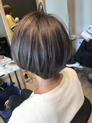 ショート カラー 大久保 隆蔵のヘアスタイル