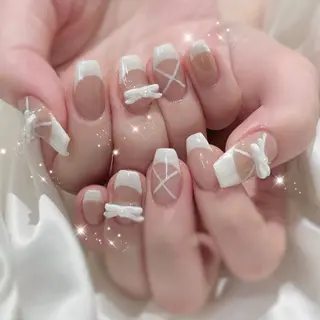 ネイル Kanon 🤍のネイルデザイン