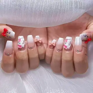 ネイル yu ri 🌹のネイルデザイン