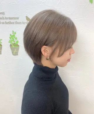 ショート カラー 菅沼 まみのヘアスタイル