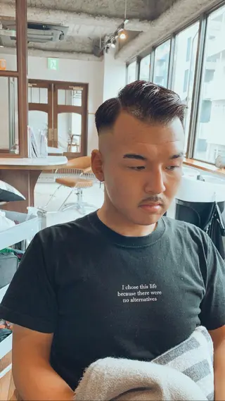 メンズ Leverage所属・【店長】外国人風 メンズヘア尾上雄輝のヘアスタイル