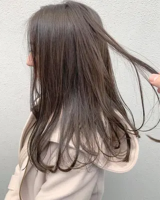ミディアム カラー ヤスドミ ケイスケのヘアスタイル