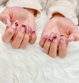 ネイル Angie Nail所属・Angie Nail CHIYURIのネイルデザイン