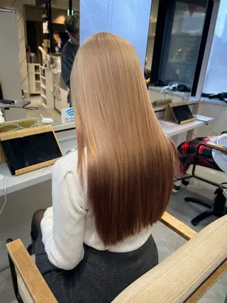 ミディアム デザイン🥇複雑履歴 ハイトーン特化のヘアスタイル