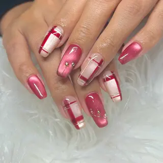 ネイル AURORA eyelash&nail salon アメ村店所属・Aurora Sakiのネイルデザイン