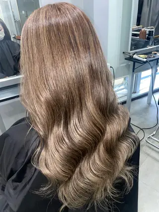 ロング 'oli所属・難波'oli【オリ】 女性限定のヘアスタイル
