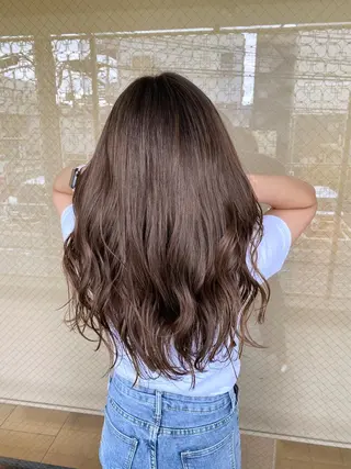 ロング カラー 進 詩織のヘアスタイル