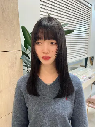 セミロング marino/ カラー/顔周りカットのヘアスタイル