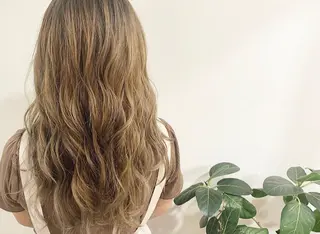 ロング カラー あべ ゆうかのヘアスタイル