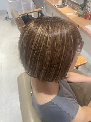 ショート 艶カラー4400 まいのヘアスタイル
