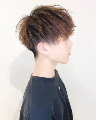 メンズ ＿WHITE鳳店 アンダーバーホワイトのヘアスタイル