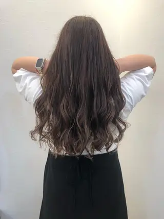 カラー Ruang所属・ツノガイ エリのヘアスタイル