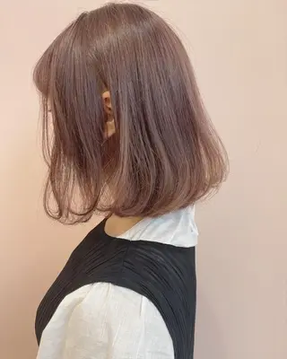 ミディアム 西本 夏美のヘアスタイル