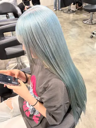 ロング カラー ハイトーンブロンド 横浜💞ミオのヘアスタイル