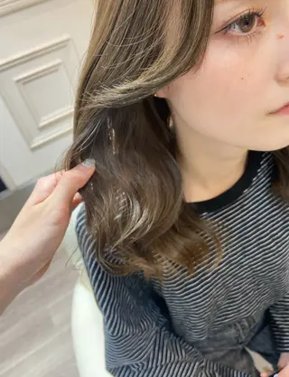 セミロング カラー Luis難波所属・Luis難波 Nanakoのヘアスタイル