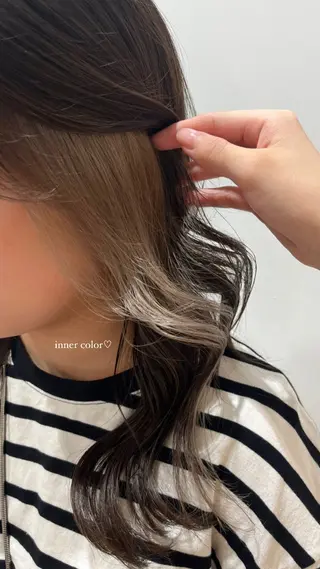 ミディアム 光本 杏のヘアスタイル