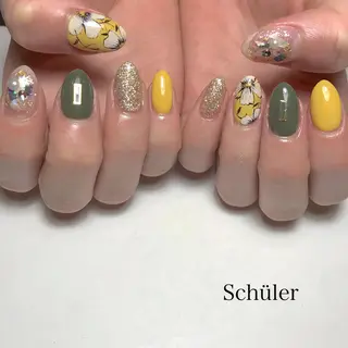 ネイル Schüler所属・野内 まきのネイルデザイン