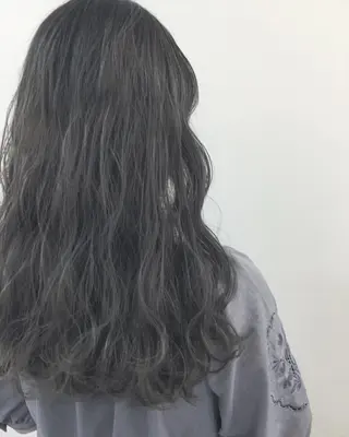 ロング カラー ニシオカ タクヤのヘアスタイル