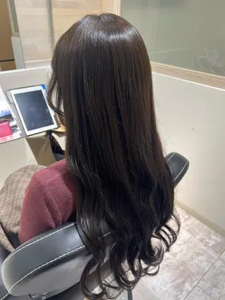 ロング 🥣🫧艶カラー 🦋アカマ ミユ🦋のヘアスタイル
