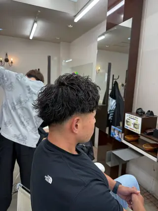 ショート パーマ メンズ headstock所属・伊藤 慎之助のヘアスタイル