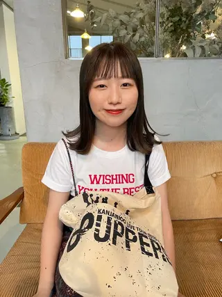 ミディアム カラー 石田 まいやのヘアスタイル