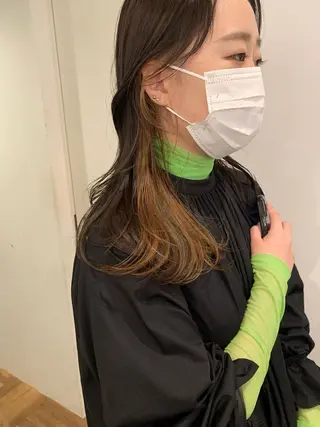 ロング カラー Maruquee de mashu所属・みうら ありさのヘアスタイル