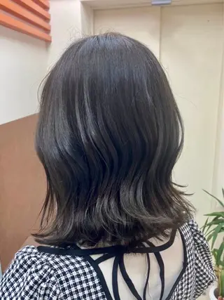 カラー 八馬 那由多のヘアスタイル