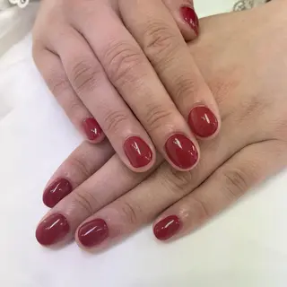 ネイル esNAIL新宿西口店所属・emi esNAILのネイルデザイン