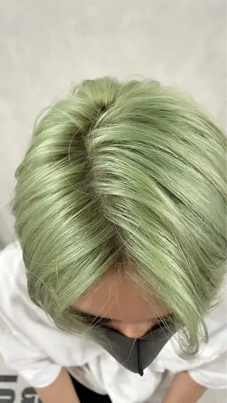 ショート メンズ EMANONシェアサロン心斎橋店所属・韓国メンズヘア ミル クティボブ 足立佳代のヘアスタイル