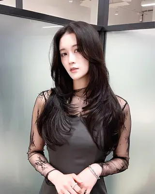 ロング 韓国レイヤーカット 髪質改善▫️水野有真のヘアスタイル