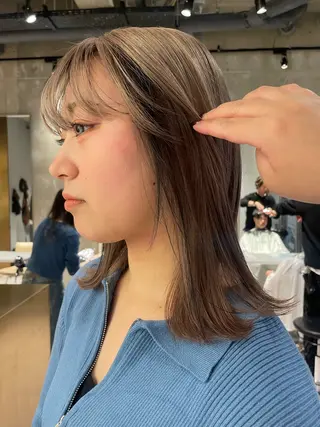 セミロング カラー AIKA🤍 カットモデル募集🫧のヘアスタイル