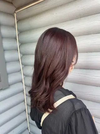 カラー 及部 杏那のヘアスタイル