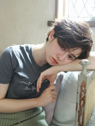 ショート アンブレラカラー💫 フェイスフレーミングのヘアスタイル