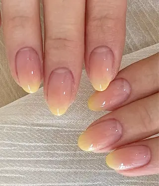 ネイル pholeisi art nail所属・PholeisiAr tNail 研修のネイルデザイン
