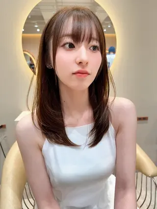 セミロング カラー レイヤー✨縮毛矯正 川村利幸のヘアスタイル