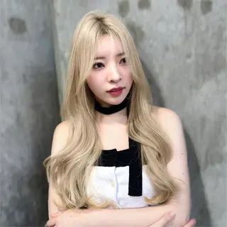 セミロング カラー 新宿/韓国風レイヤー 髪質改善/渋谷直樹のヘアスタイル