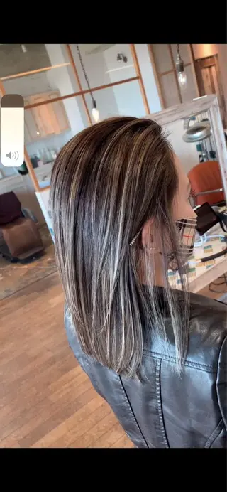 カラー Beyond（kitaro）所属・石井辰功也 フリーランス美容師のヘアスタイル